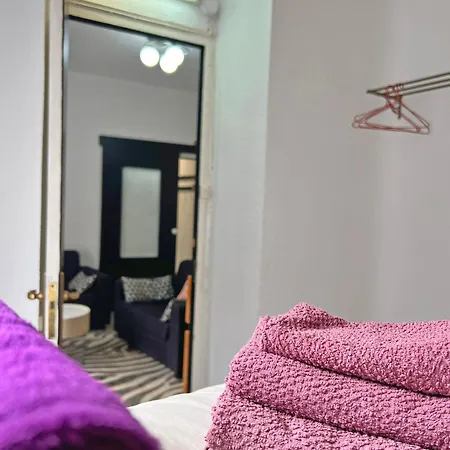 Apartamento Mercado Puro Centro. 4 Hab. A/c. *